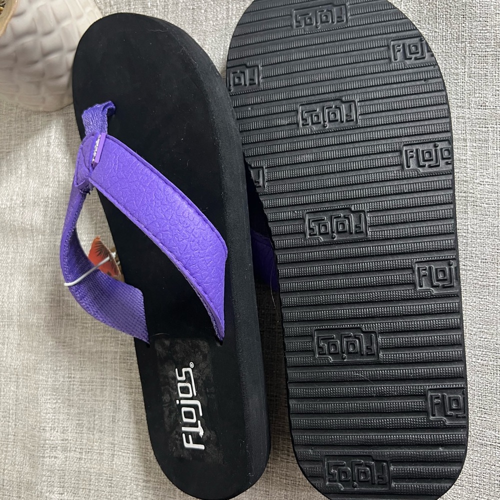 Flojos - Picture 3 of 4